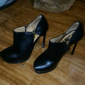 Stunning Lanvin booties, worm only a few times